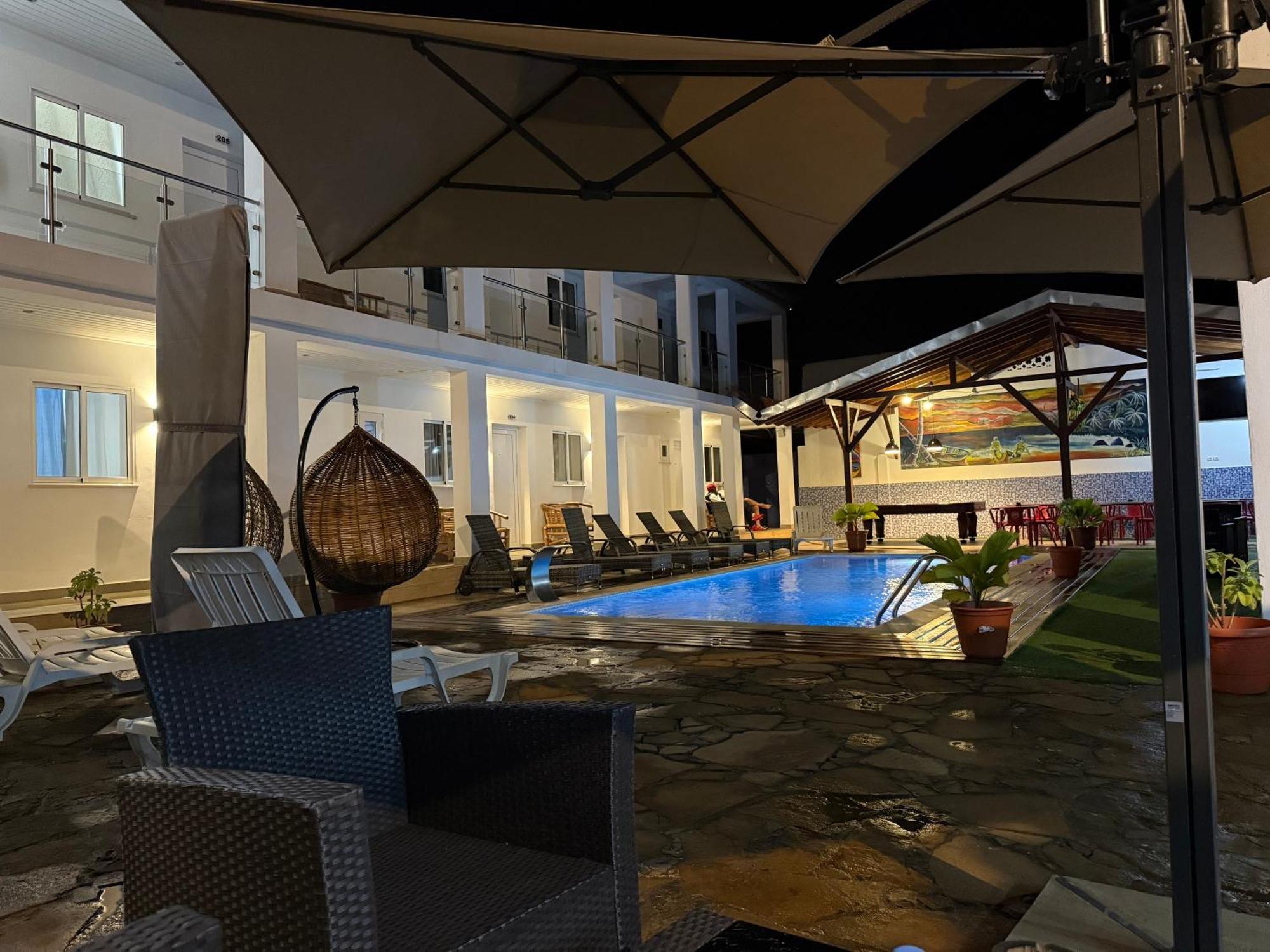 Hotel Kenito Σάο Τομέ Εξωτερικό φωτογραφία